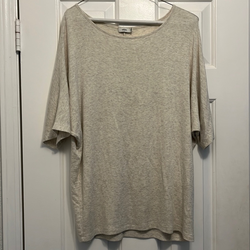 Vince sweater size medium